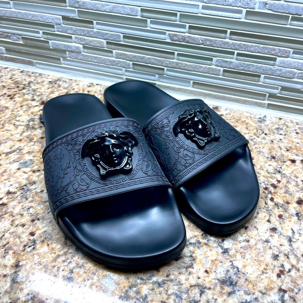 Versace Black Medusa Slides🖤